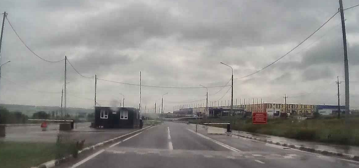 Таможенный терминал по пути к предприятию ЭСТМ